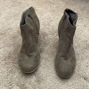 Heeled boots Old Navy Size 10 used